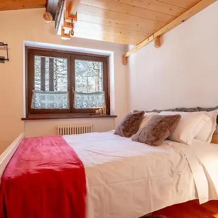 The Aimone - Historic Alpine Retreat Appartamento